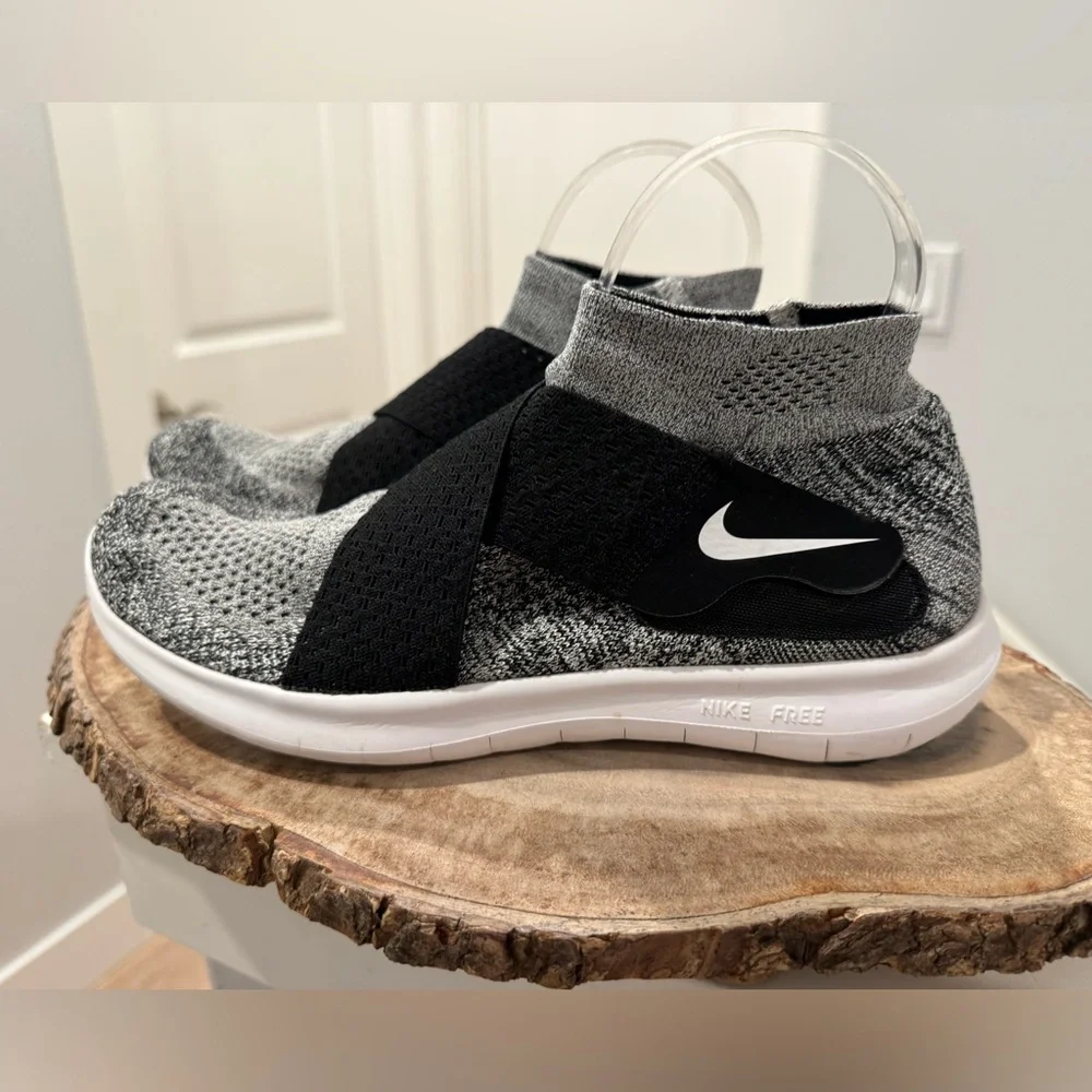 Nike Free RN Motion Flyknit 2017 Women's Size 9 Running Shoes!